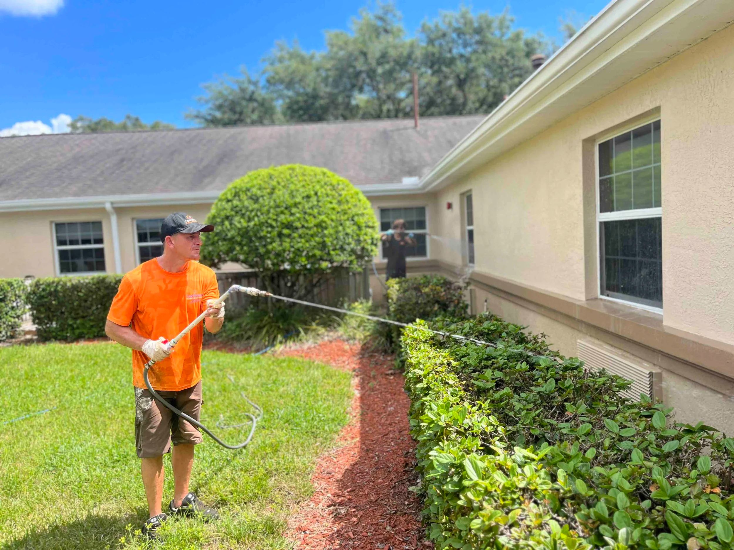 House washing in progress on a Pinellas County home